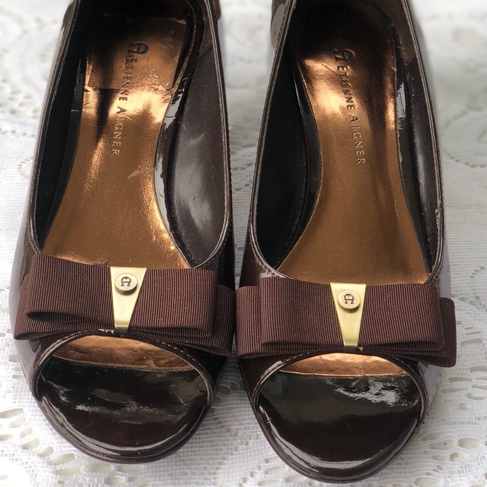 Etienne Aigner brownPeep Bow Toe Wedges Heels